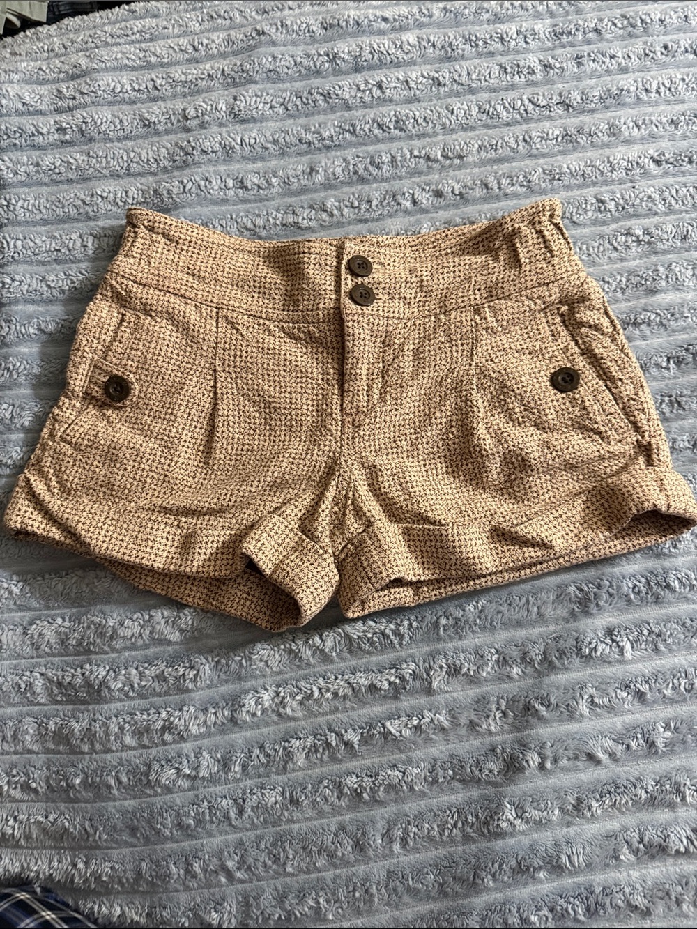 Aritzia TNA Tan/Brown Woven Tweed Pleated Shorts - Size 2